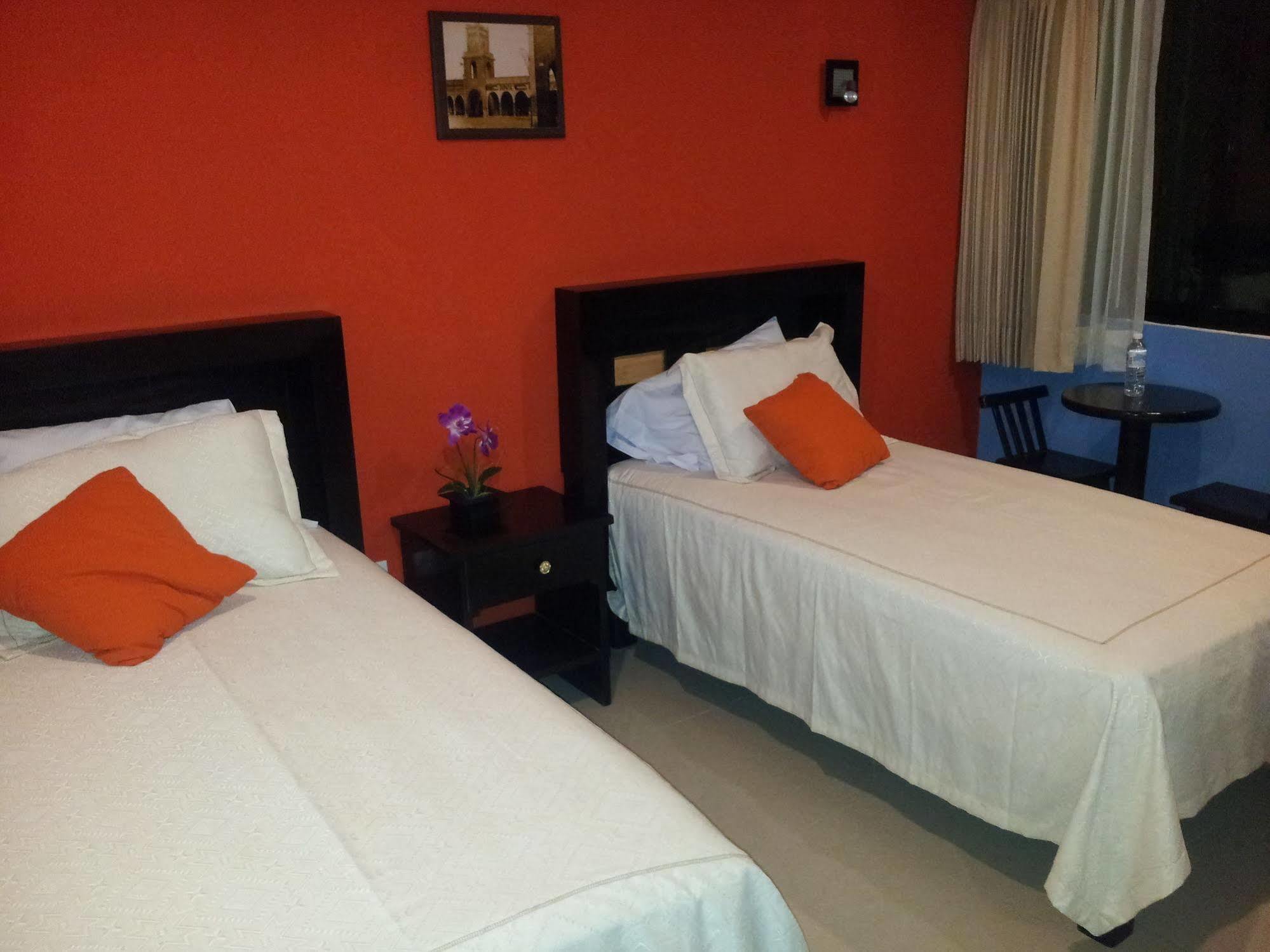 Hotel Catedral カンペチェ エクステリア 写真
