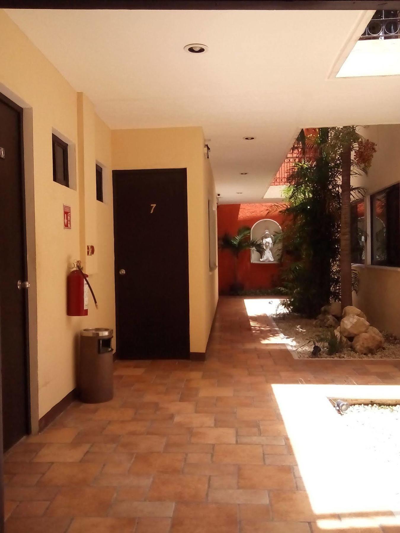 Hotel Catedral カンペチェ エクステリア 写真