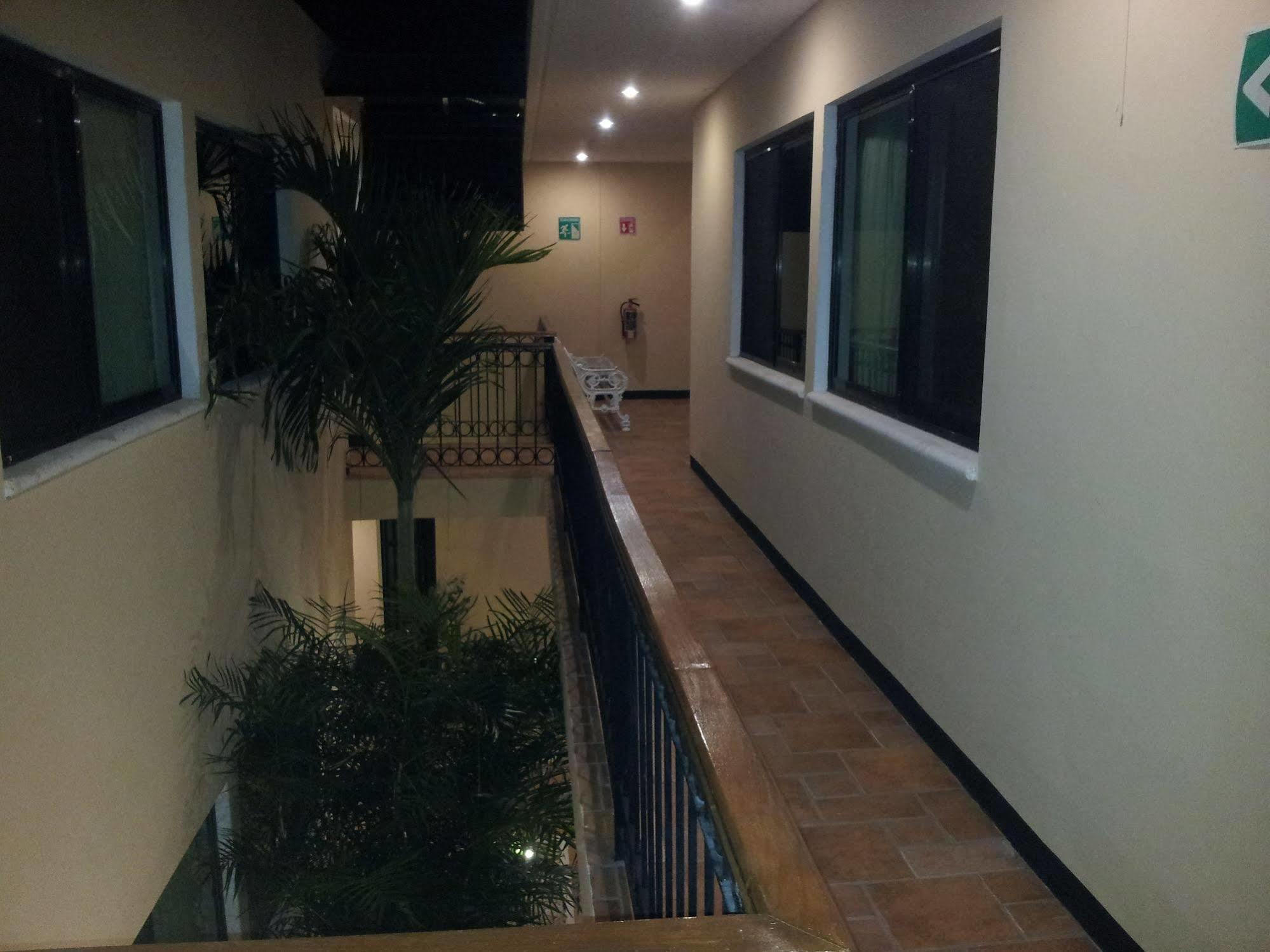 Hotel Catedral カンペチェ エクステリア 写真